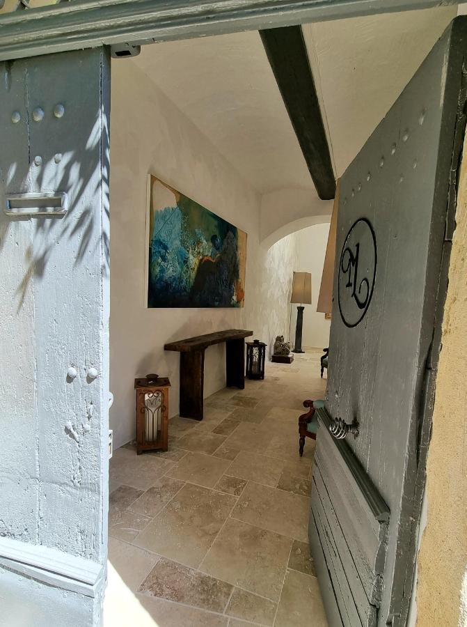 La Maison De Livia, Gite, Chambres Et Table D'Hotes Sauzet (Gard) Eksteriør bilde